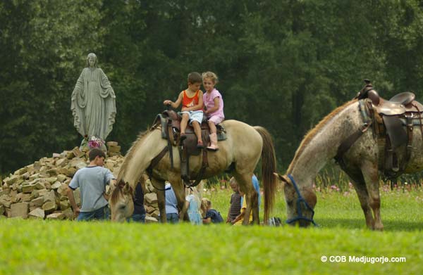 kids on horses