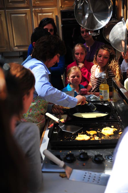 Medjugorje visionary Marija teaches the Community of Caritas how to make crepes