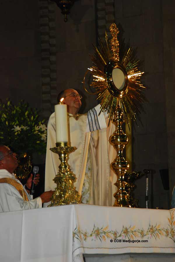 Adoration in Mexico City