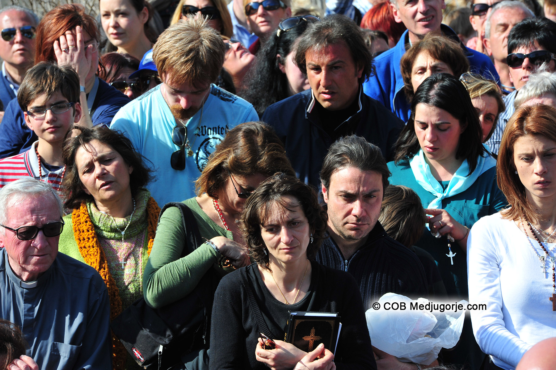 Pilgrims listening to Mirjana, March 18, 2012
