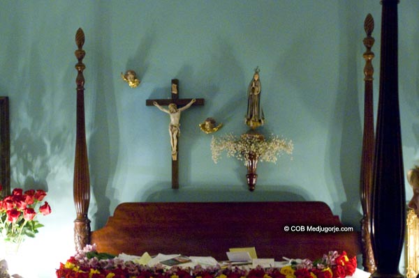 Bedroom of Apparitions at Caritas December 2013