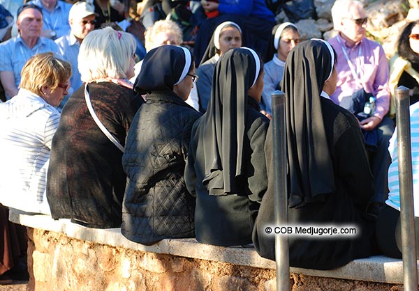 Pilgrim nuns at Ivan's apparition, Monday May 11, 2015