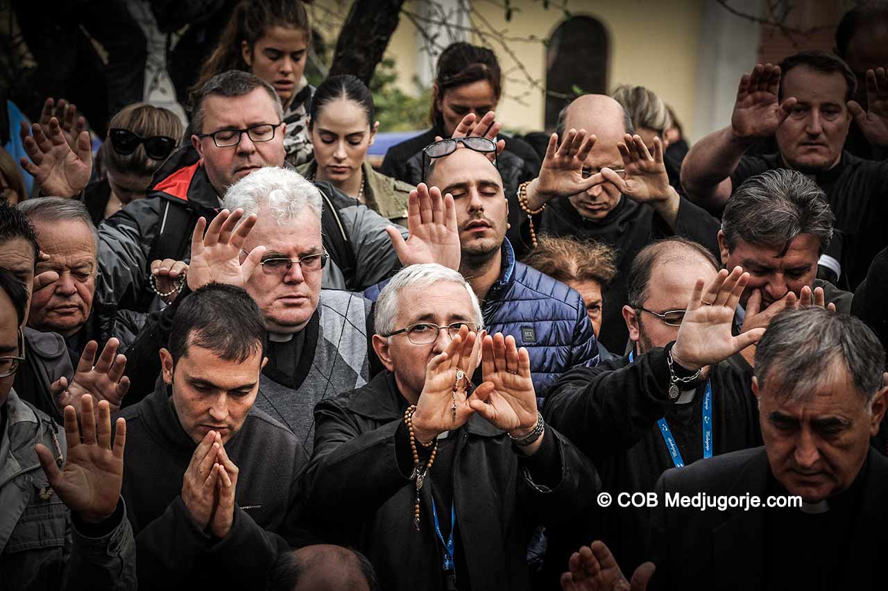 Priests blessing at apparition to Mirjana, October 2, 2016