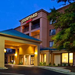 Courtyard-Marriott-Colonnade